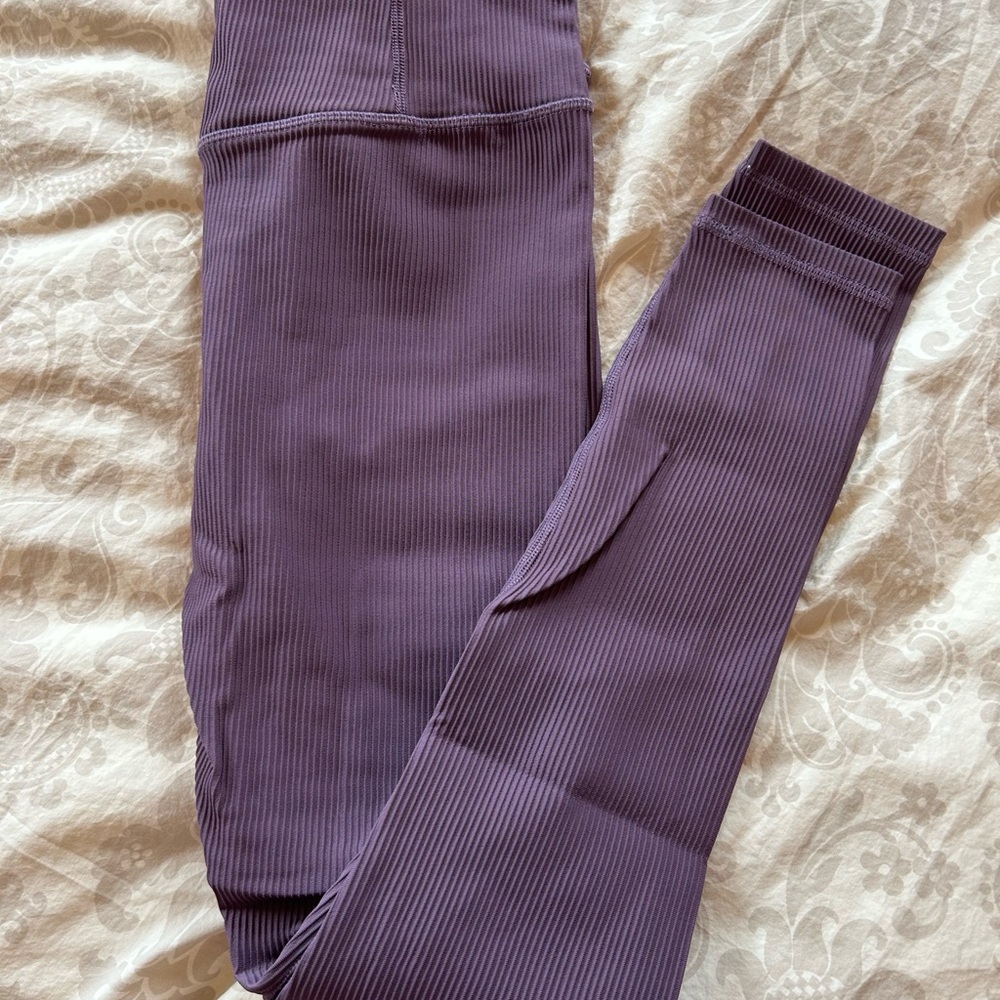 Athleta Purple Elation Leggings with High-Waisted Design and ribbed Texture